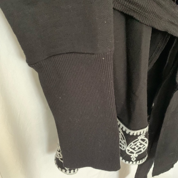 Anthropologie Lilka Black Embroidered Belted Open Cardigan Sweater size m - Picture 4 of 6